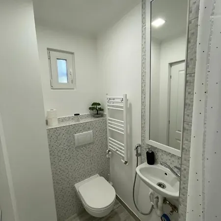New Iorga4 Oldcity Selfcheckin Apartment Timisoara