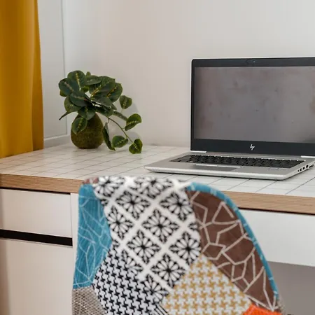 Apartment New Iorga4 Oldcity Selfcheckin Timisoara